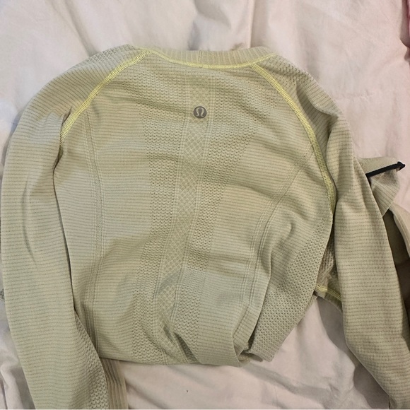 Lululemon Long sleeve swiftly tech - Picture 2 of 6
